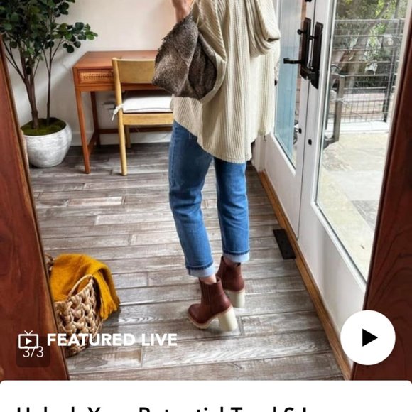 Beautiful new Oli & Hali top - Picture 3 of 3